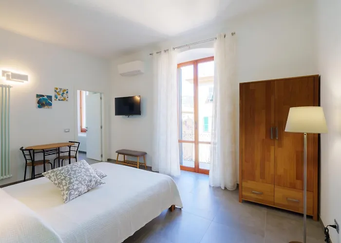 Crimar Cri Πανσιόν